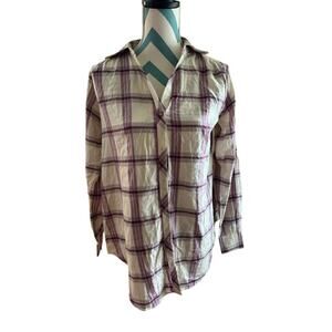 NWT- Knox Rose Button Down Long Sleeve Short